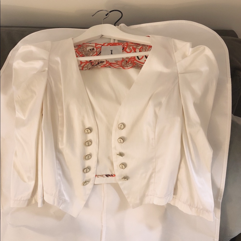 White silk blazer size S